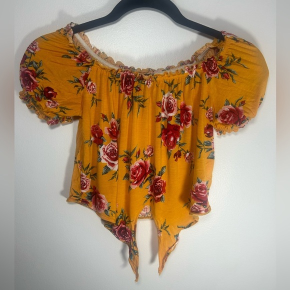 DIVIDED size S, off the shoulder short sleeve crop top, orange with a red floral - Picture 6 of 7